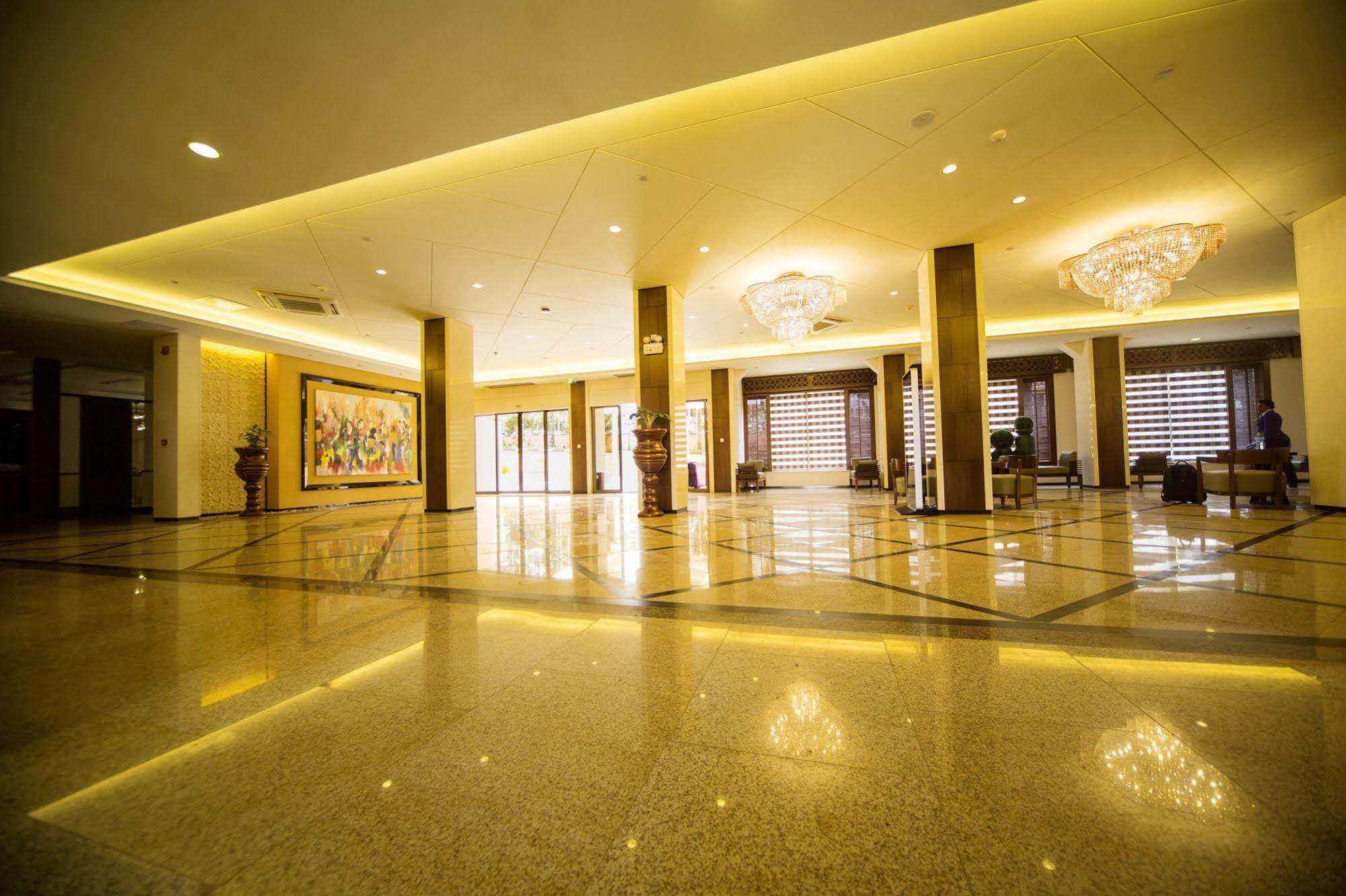Hotel Africana Kampala Kültér fotó