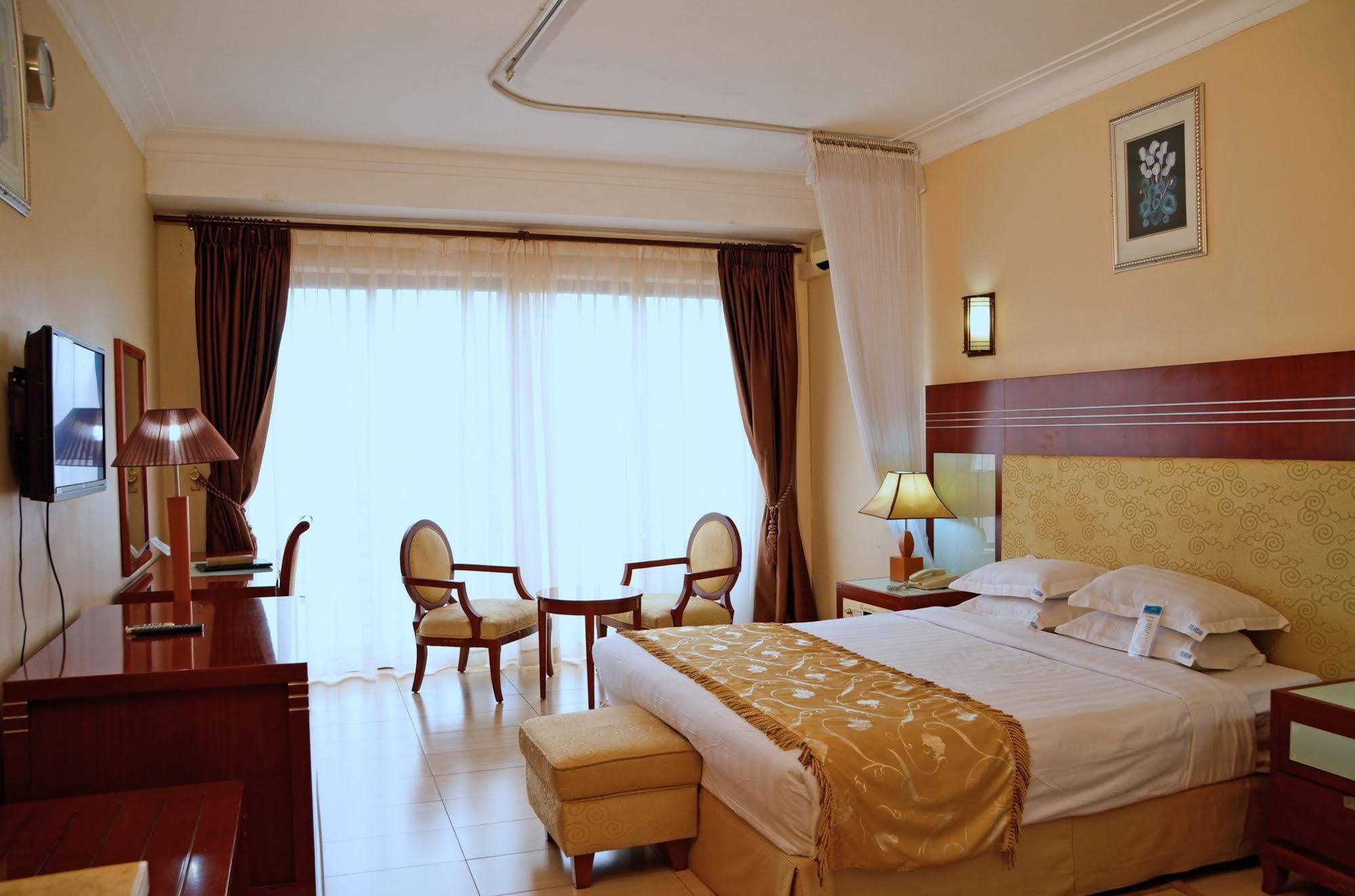 Hotel Africana Kampala Kültér fotó
