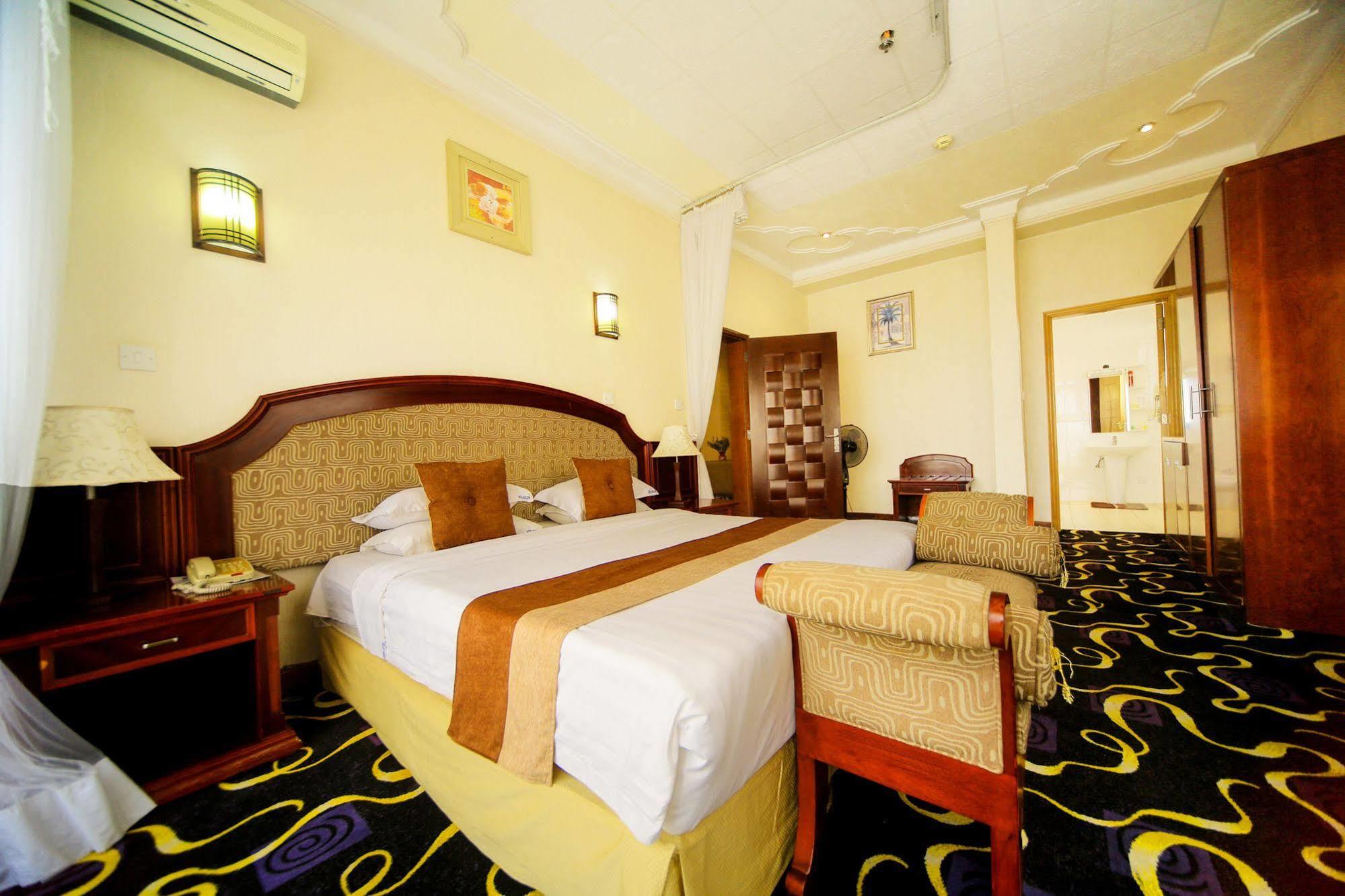 Hotel Africana Kampala Kültér fotó
